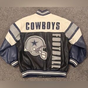 Dallas Cowboys G-III Vintage Bomber Jacket size M fits like A Large